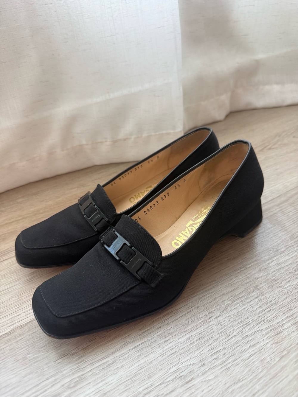 Vintage Salvatore Ferragamo Women's Low Heel Loafers